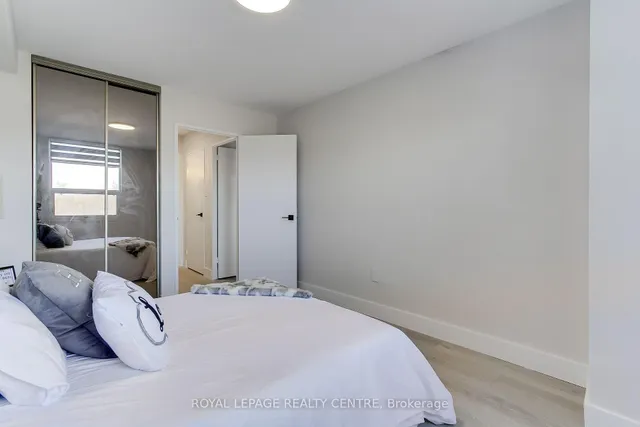 Additional image 29 of 362 The East Mall N/A Unit 304