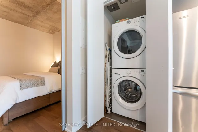 Additional image 20 of 95 Bathurst St Unit 516