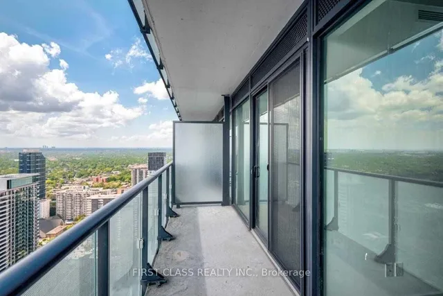 Additional image 20 of 161 Roehampton Ave Unit 4111