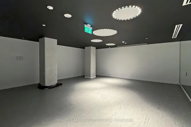 Additional image 36 of 195 McCaul St Unit 1302