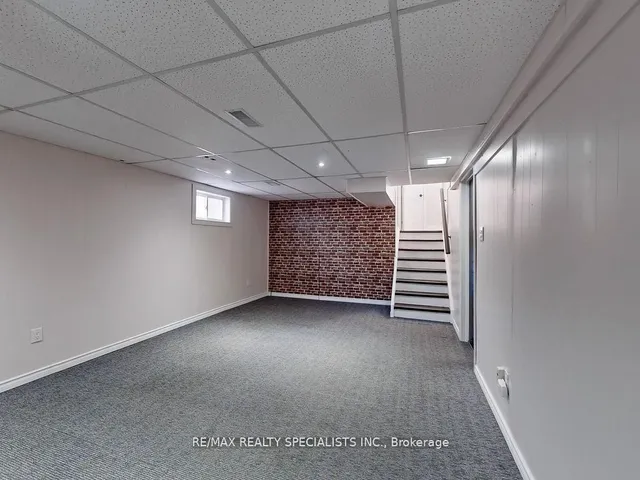 Additional image 40 of 34 Madoc Dr