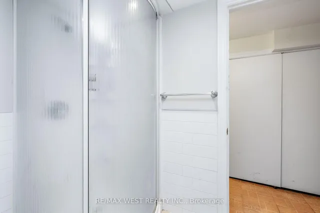 Additional image 39 of 55 Lynd Ave