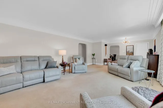 Additional image 20 of 45 James Ave