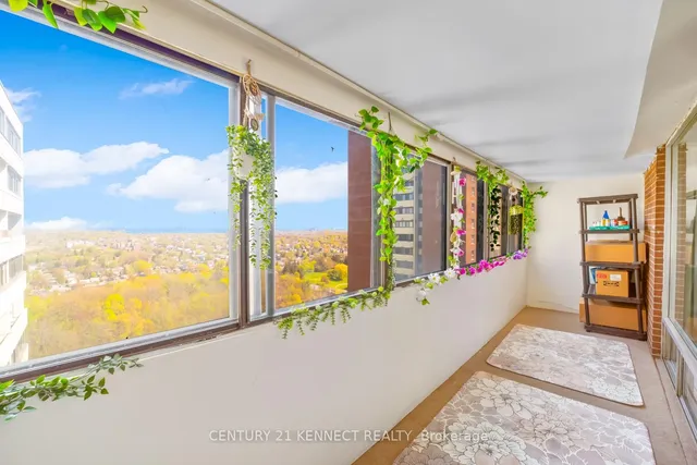 Additional image 15 of 1 Massey Sq Unit 2901