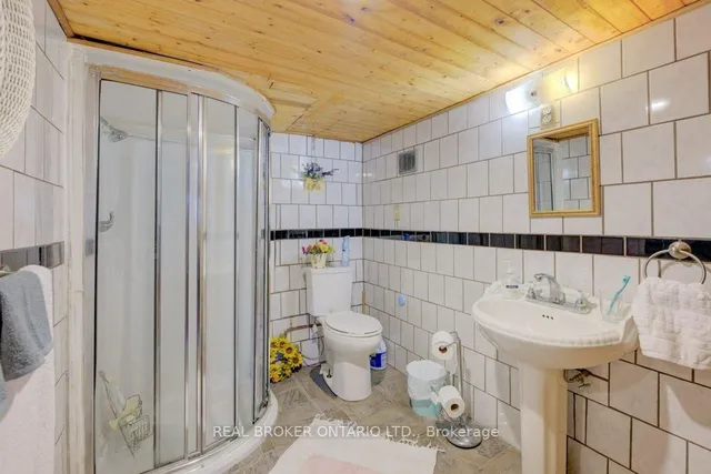 Additional image 25 of 458 Upper Wentworth St