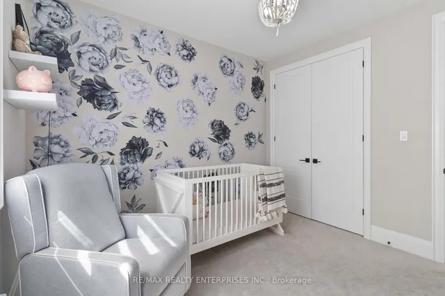 Additional image 40 of 1437 Lakeport Cres