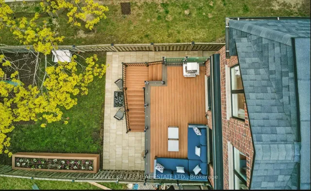 Additional image 18 of 71 Florence Ave