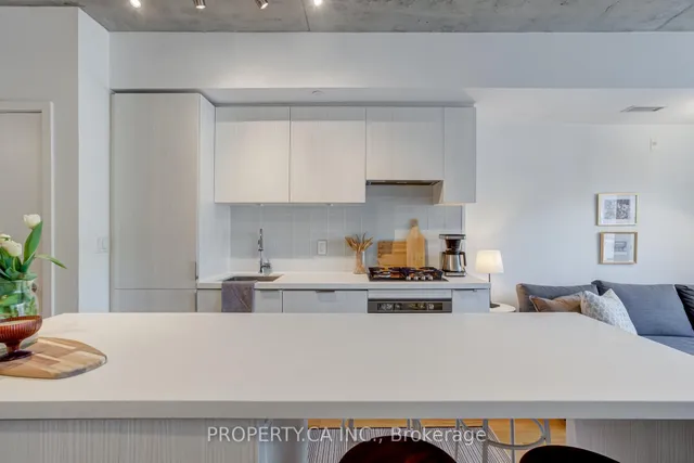 Additional image 5 of 109 Ossington Ave Unit 203
