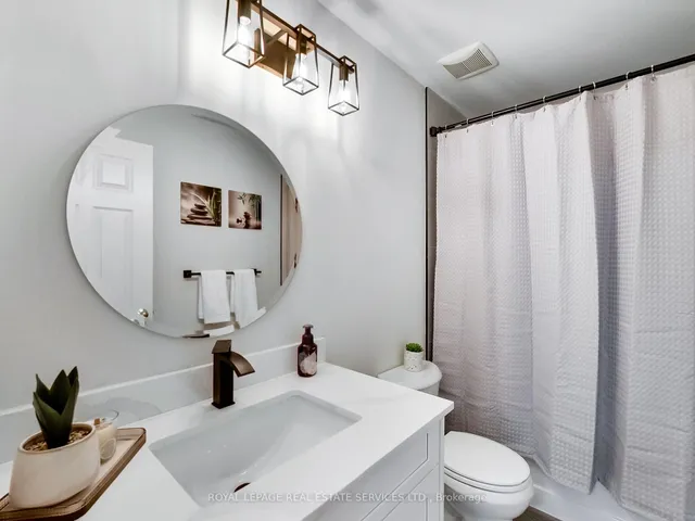 Additional image 33 of 1008 Falgarwood Dr Unit 5