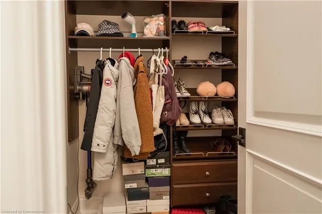 Additional image 18 of 397 King St Unit 213