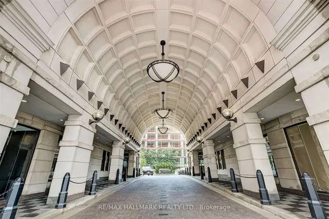 Additional image 5 of 38 Avenue Rd Unit 1201