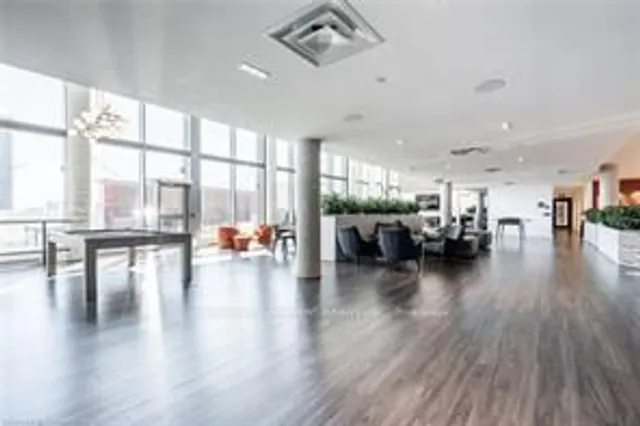 Additional image 31 of 15 Wellington St Unit 1102