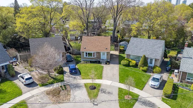 Additional image 48 of 10 Woodbury Pl