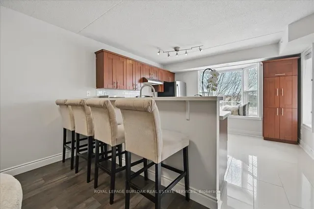 Additional image 8 of 1421 Walker's Line Unit 211