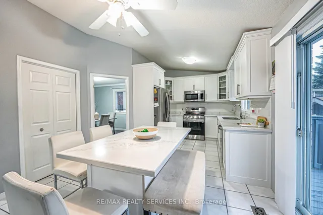 Additional image 12 of 172 Alderlea Ave