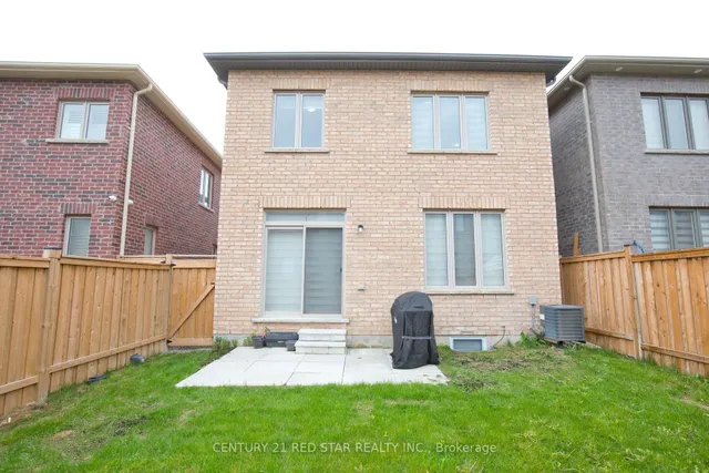 Primary image of 633 Brisdale Dr