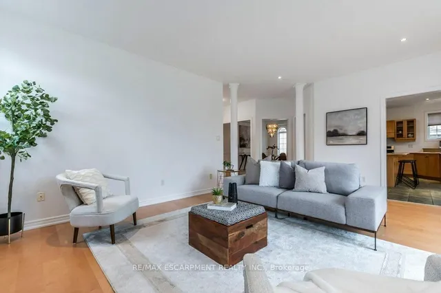 Additional image 16 of 8 Hackney Crt