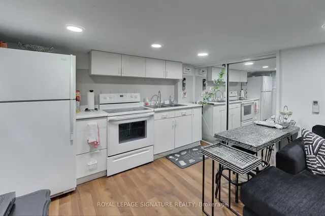 Additional image 16 of 4 Bryant Ave