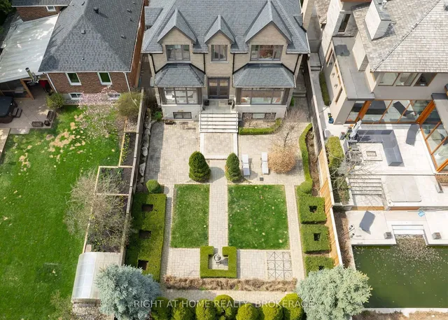 Additional image 29 of 179 Yonge Blvd