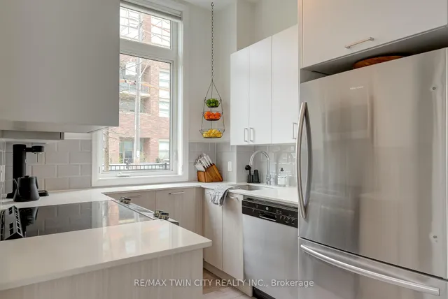Additional image 13 of 385 Osler St Unit 101