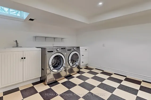 Additional image 40 of 2362 Canso Rd