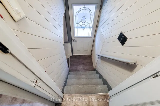 Additional image 40 of 46 Ottawa St