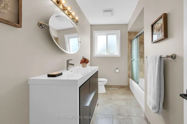 Additional image 26 of 6 Tinder Lane