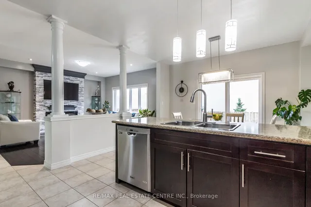 Additional image 11 of 28 Chamomile Dr