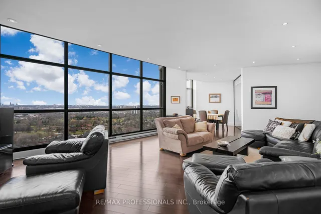 Additional image 10 of 2010 Islington Ave Unit PH03