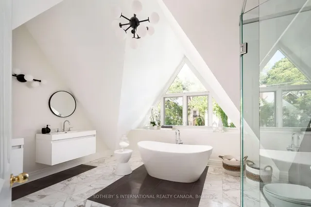 Additional image 21 of 57 Woodlawn Ave