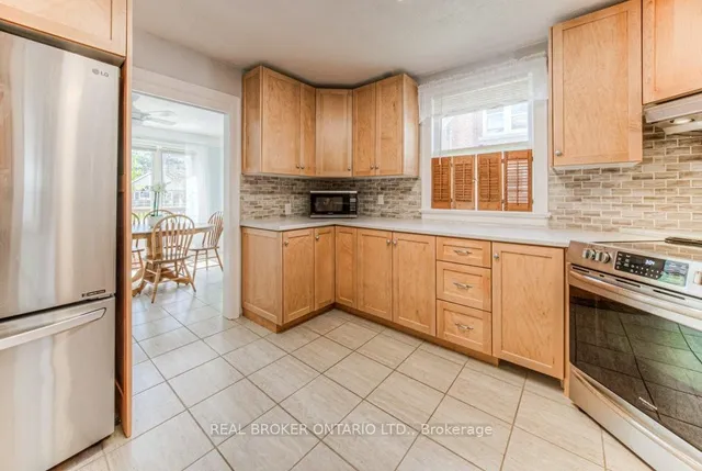 Additional image 14 of 76 Brentwood Ave