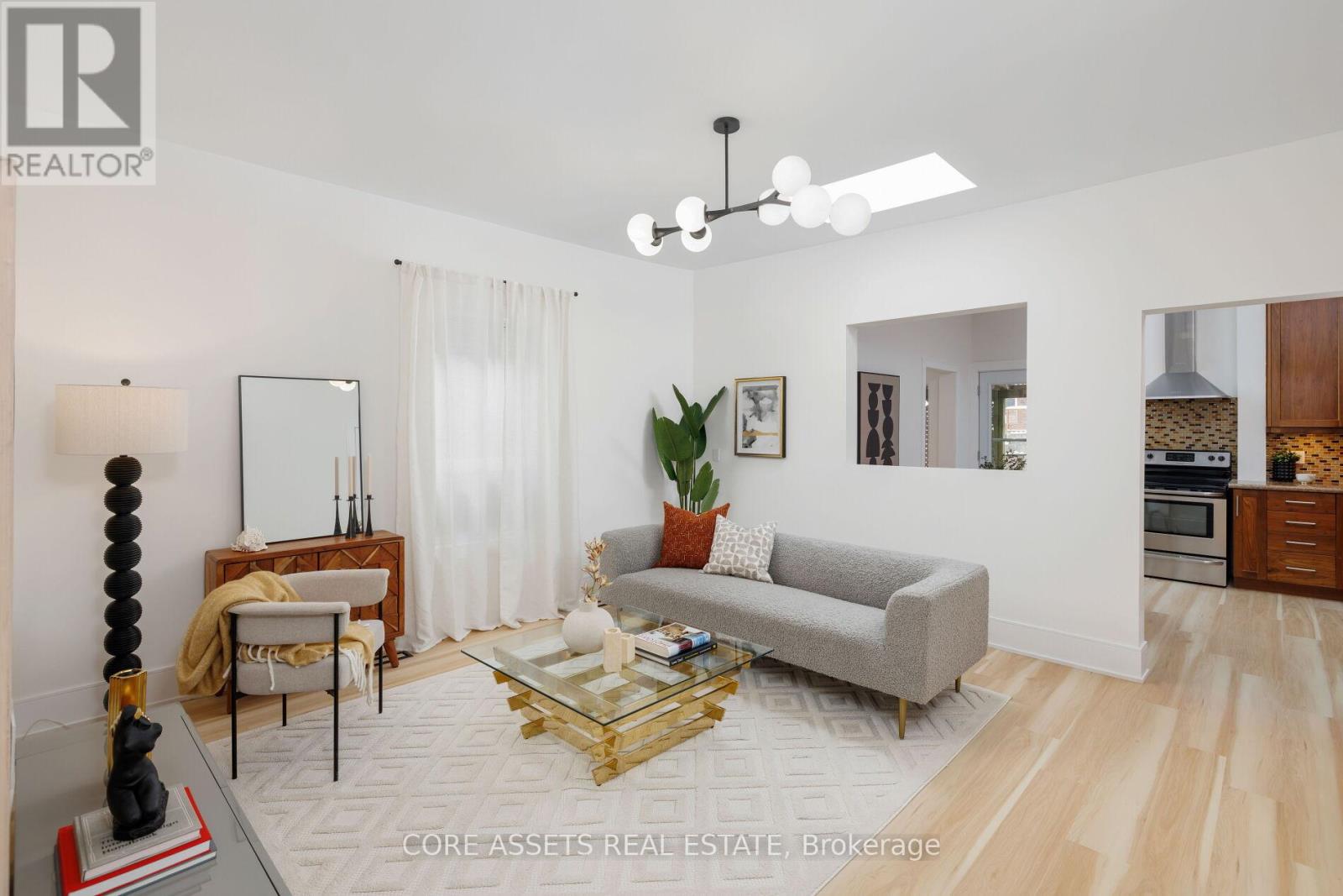 332 WOODFIELD ROAD|Toronto (Greenwood-Coxwell), Ontario M4L2X1