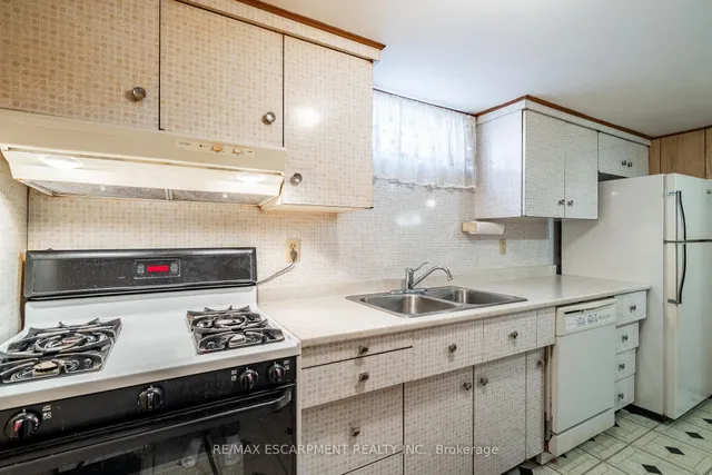 Additional image 26 of 106 Owen Pl