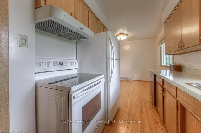 Additional image 16 of 254 Village Rd