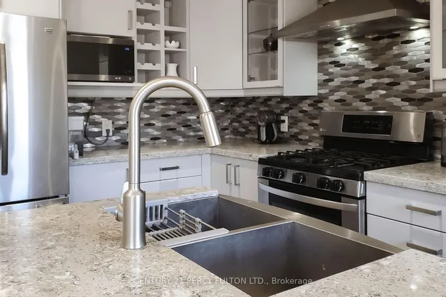 Additional image 13 of 3489 New St