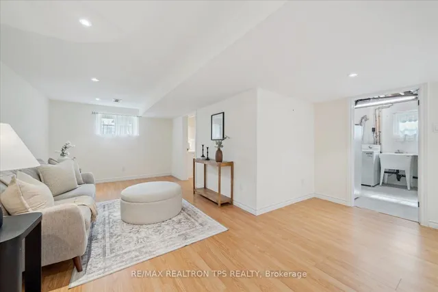 Additional image 26 of 14 Monmouth Crt