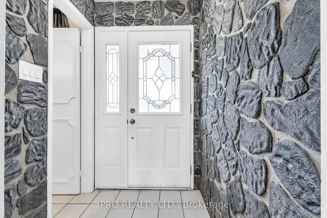 Additional image 3 of 40 Village Crt