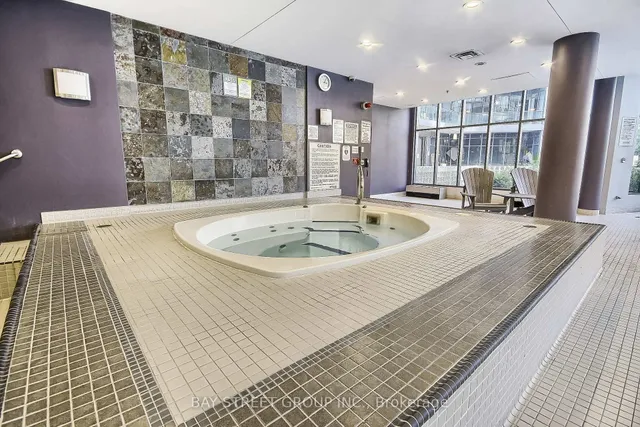 Additional image 19 of 231 Fort York Blvd Unit 1702