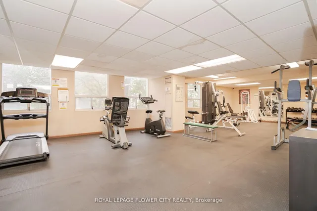 Additional image 25 of 3650 Kaneff Cres Unit 801