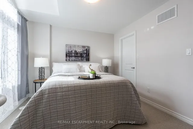 Additional image 23 of 70 BORERS CREEK Circ