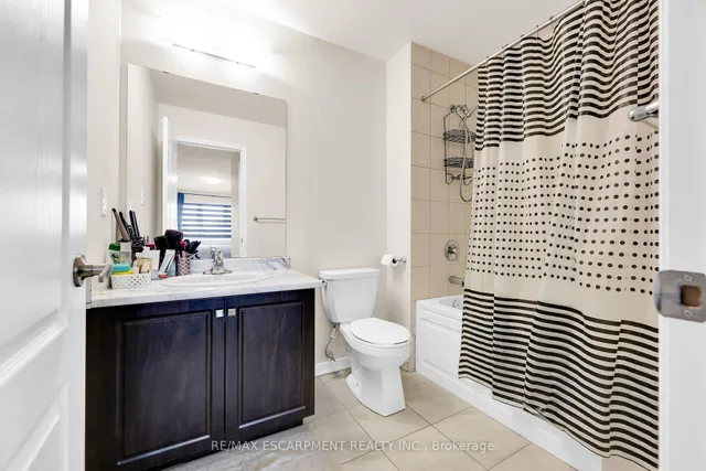 Additional image 36 of 12 Midhurst Hts