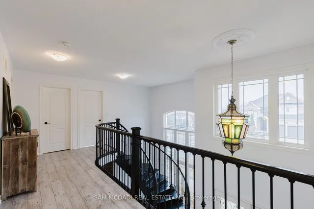 Additional image 16 of 700 Serafini Cres