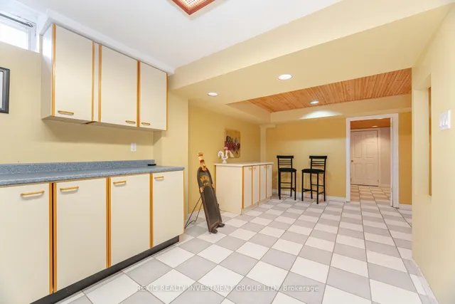 Additional image 32 of 66 Settler Crt