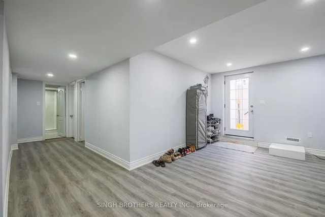 Additional image 12 of 78 Mainard Cres