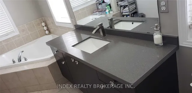 Additional image 7 of 2 Seachart Pl