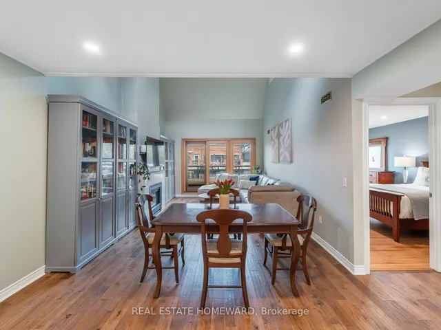 Additional image 4 of 1941 Queen St Unit 301