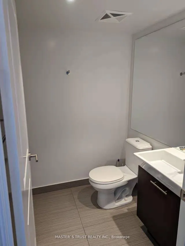 Additional image 13 of 386 Yonge St Unit 5504