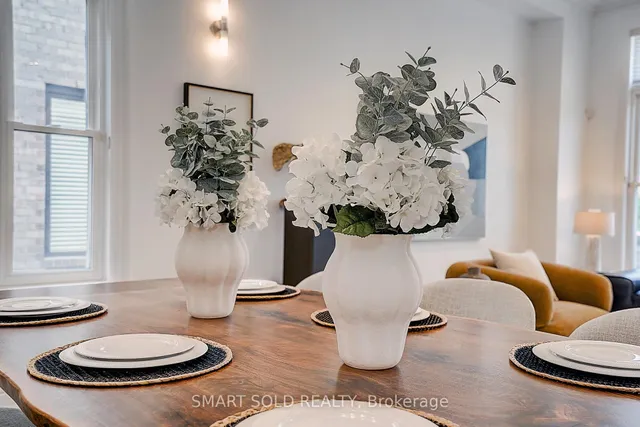 Additional image 7 of 677 Woburn Ave