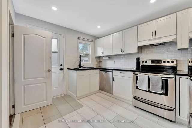 Additional image 14 of 65 Connaught Ave
