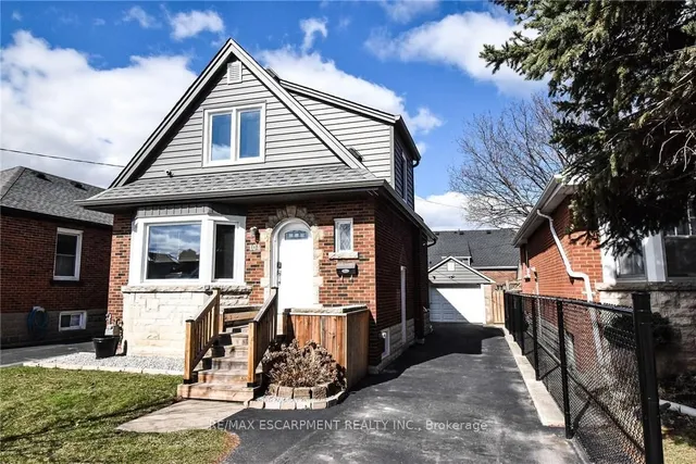 104 Tragina Ave